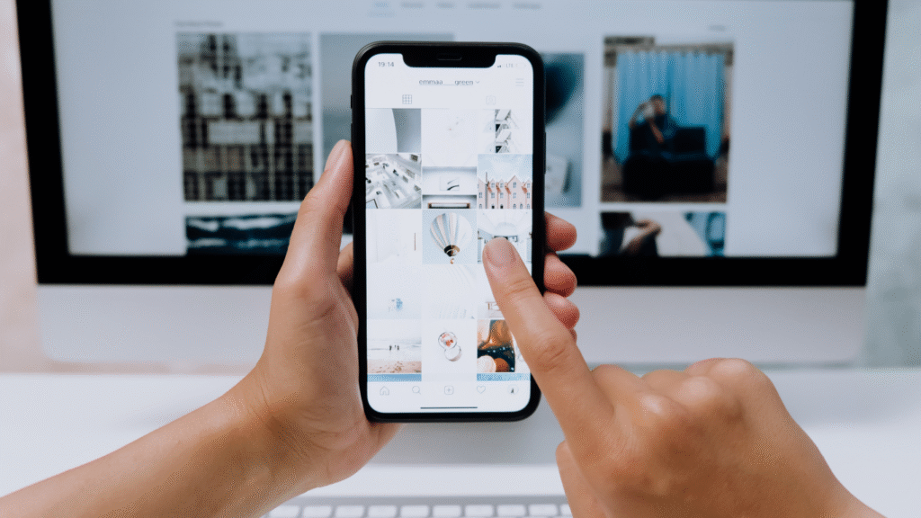 Responding to bad reviews with empathy to manage negative publicity and enhance brand trust